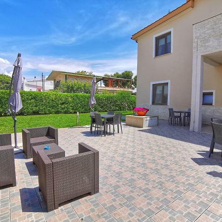 Dimora Mariu Bed & Breakfast Taranto Exterior photo